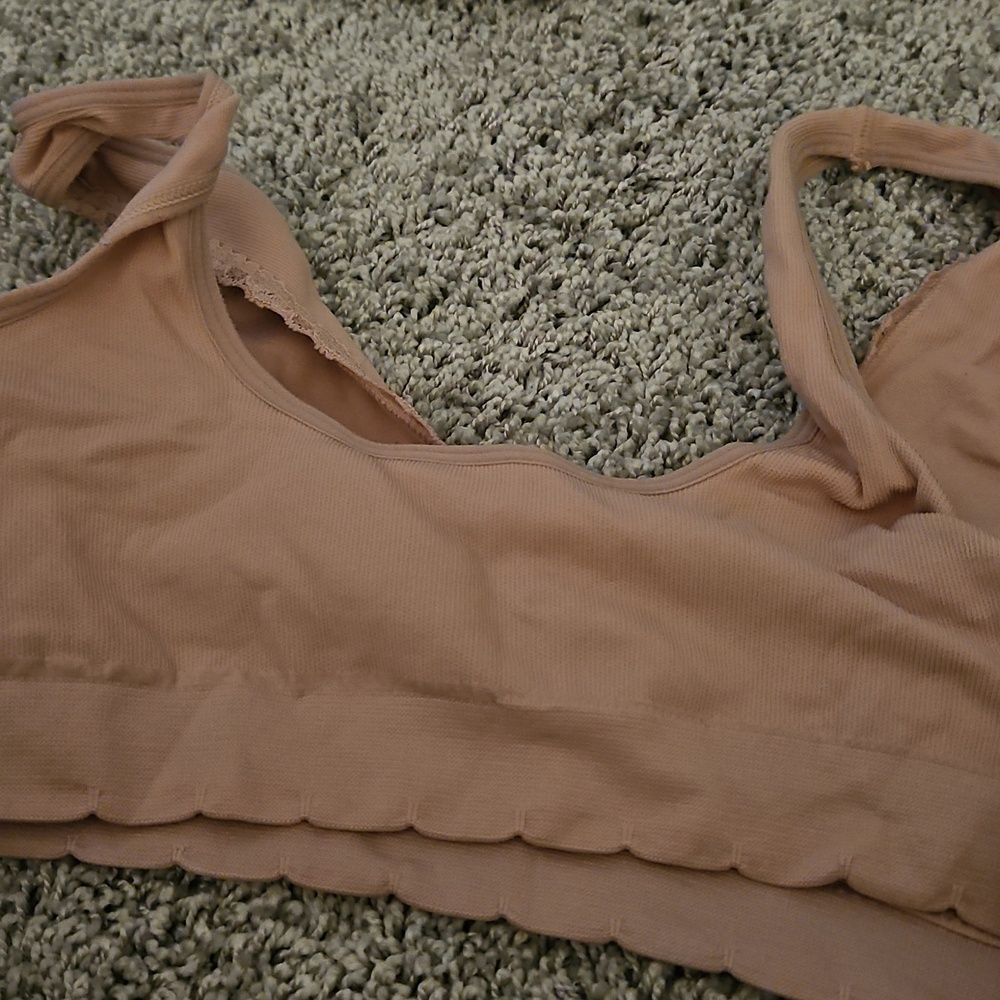 Seamless Wireless Bralette - Nude and Taupe - Picture 3 of 5